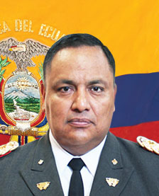 TCRN. ELEC. LUIS ANDRADE PAZMIÑO